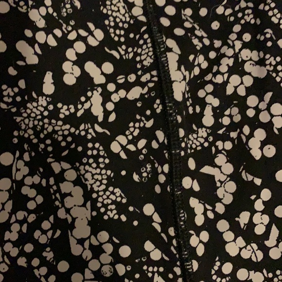 Lululemon pants - Picture 2 of 3